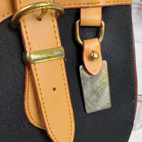 Vintage-Inspired Black Canvas & Tan Leather Structured Tote - Picture 4 of 6